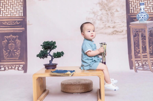 泉州宝宝反复发烧呕吐